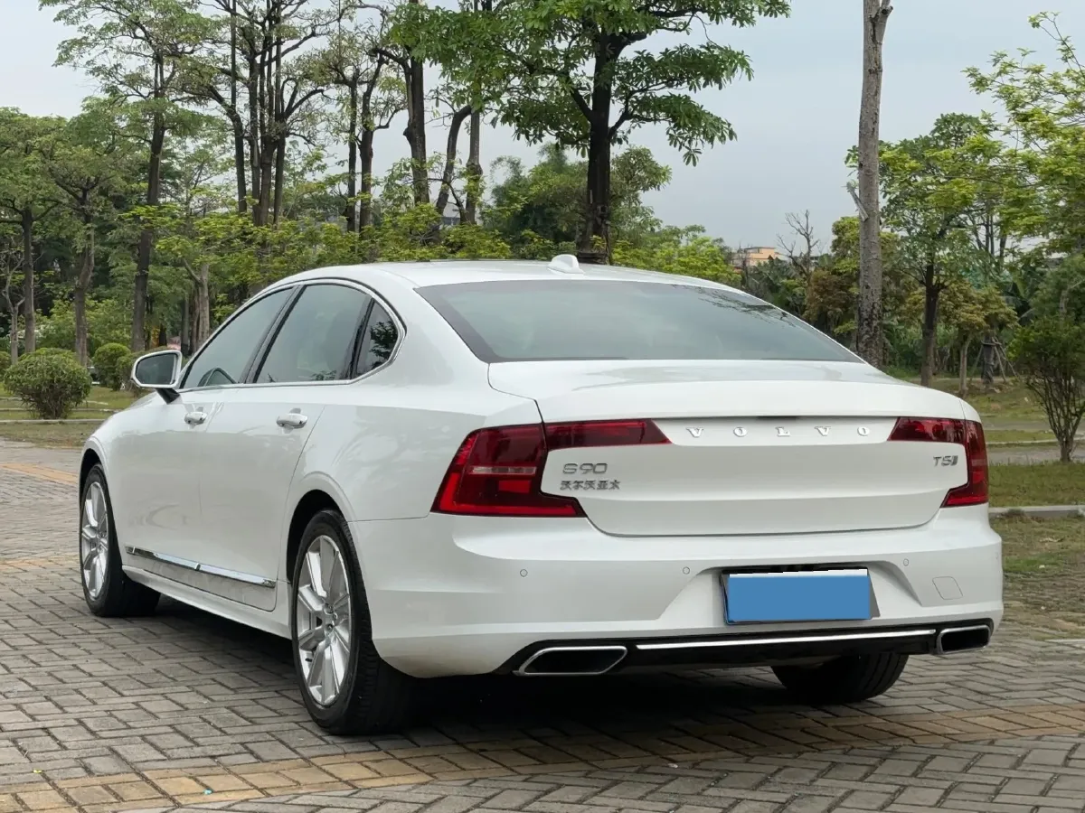 2020 Volvo S90 2.0T 254HP L4 8AT,autocango,china used car exporter,china ev exporter,chinese used car exporter,chinese used ev exporter