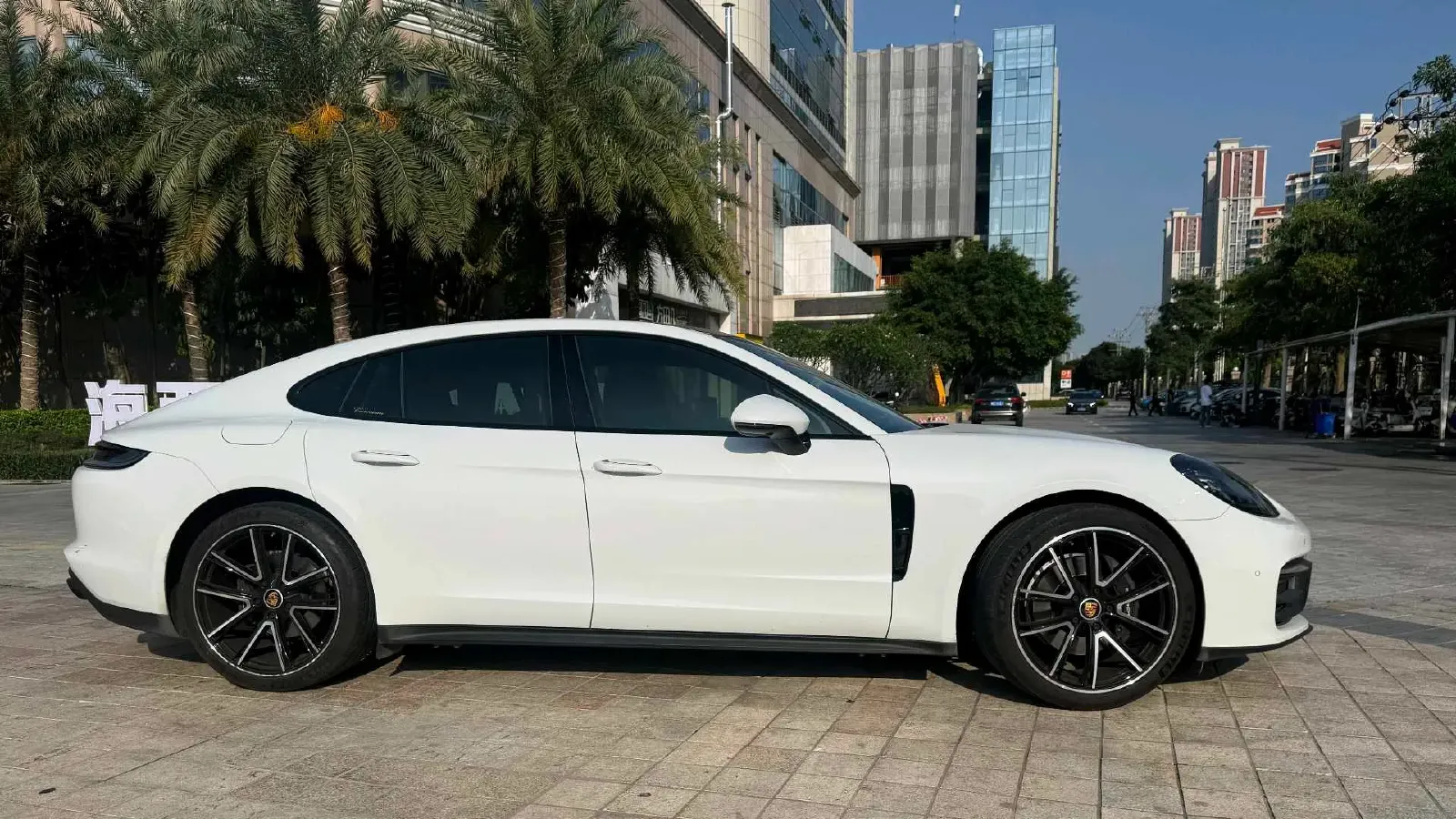 2021 Porsche Panamera 2.9T 330HP V6 8DCT,autocango,china used car exporter,china ev exporter,chinese used car exporter,chinese used ev exporter