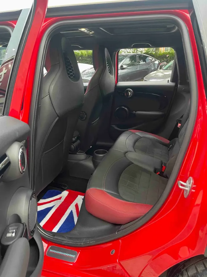 2019 MINI MINI 2.0T 192HP L4 7DCT,autocango,china used car exporter,china ev exporter,chinese used car exporter,chinese used ev exporter