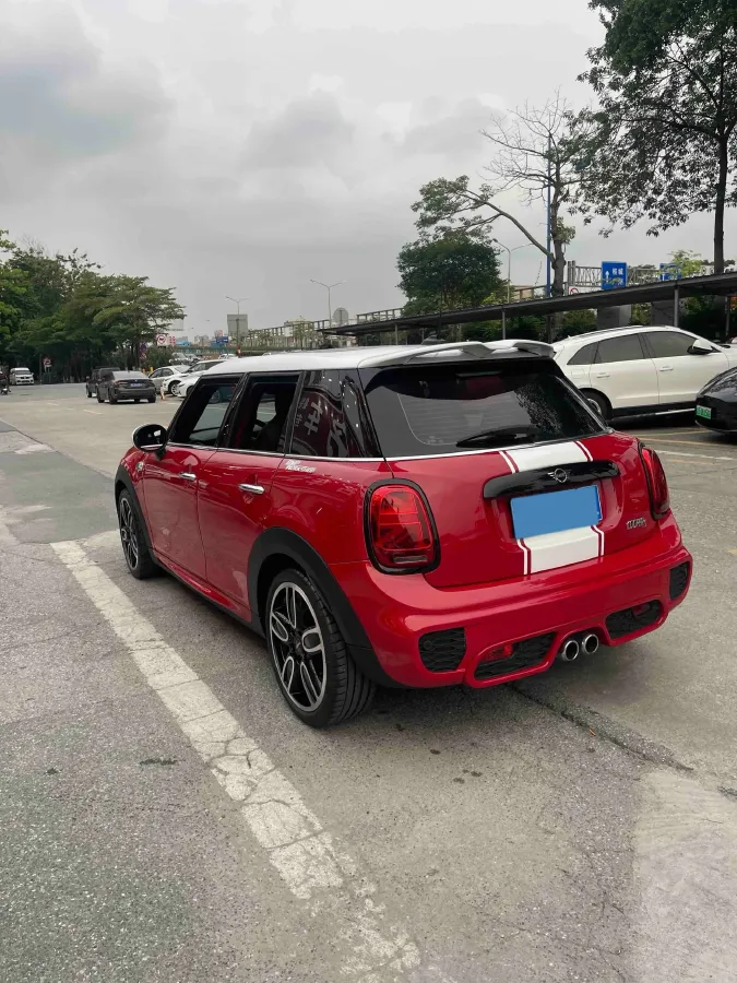 2019 MINI MINI 2.0T 192HP L4 7DCT,autocango,china used car exporter,china ev exporter,chinese used car exporter,chinese used ev exporter