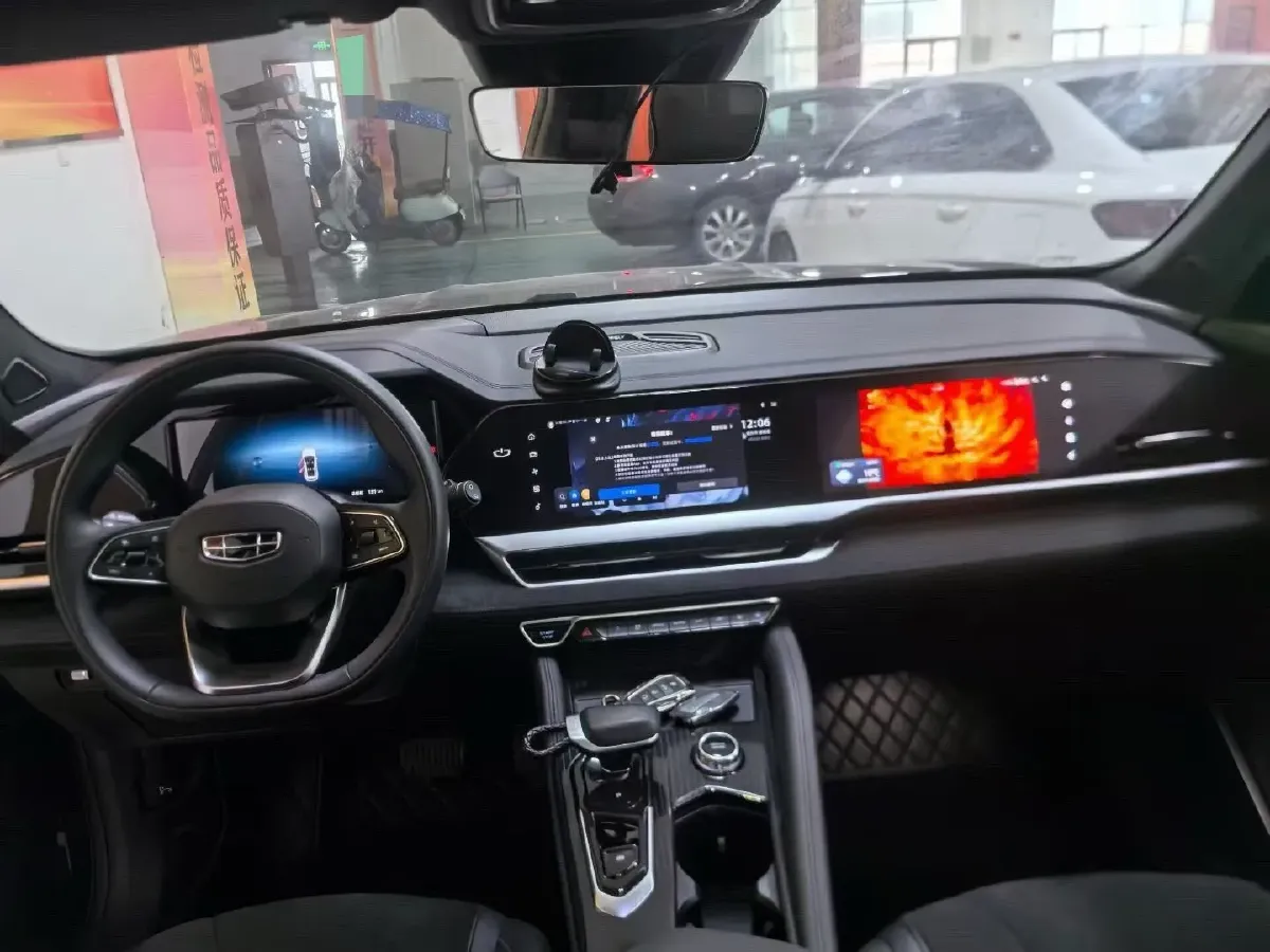 2024 Geely Monjaro 2.0T 218HP L4 7DCT,autocango,china used car exporter,china ev exporter,chinese used car exporter,chinese used ev exporter