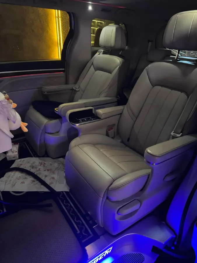 2018 GAC Trumpchi M8 2.0T 201HP L4 6AT,autocango,china used car exporter,china ev exporter,chinese used car exporter,chinese used ev exporter