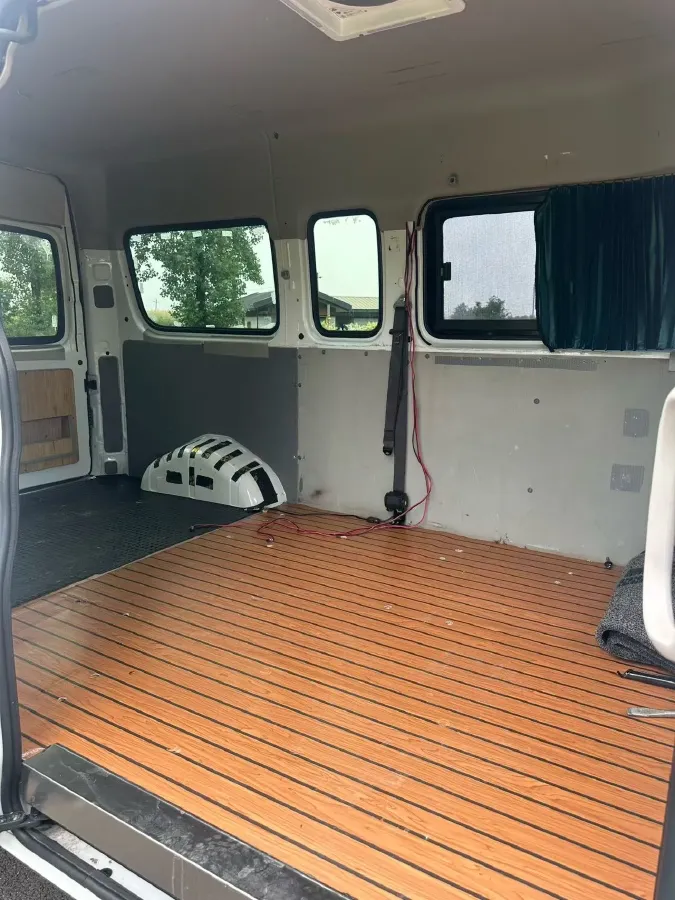 2023 MAXUS XinTu V80 2.0T 127HP L4 6MT,autocango,china used car exporter,china ev exporter,chinese used car exporter,chinese used ev exporter