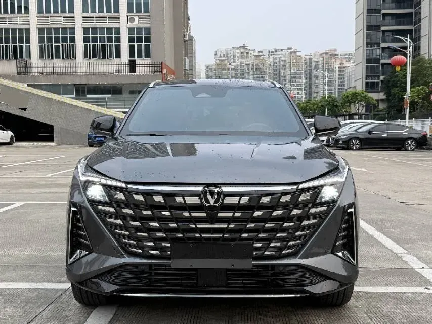 2025 ChangAn UNI-Z 1.5L 98HP L4 E-CVT PHEV,autocango,china used car exporter,china ev exporter,chinese used car exporter,chinese used ev exporter