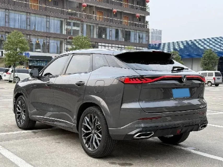 2025 ChangAn UNI-Z 1.5L 98HP L4 E-CVT PHEV,autocango,china used car exporter,china ev exporter,chinese used car exporter,chinese used ev exporter