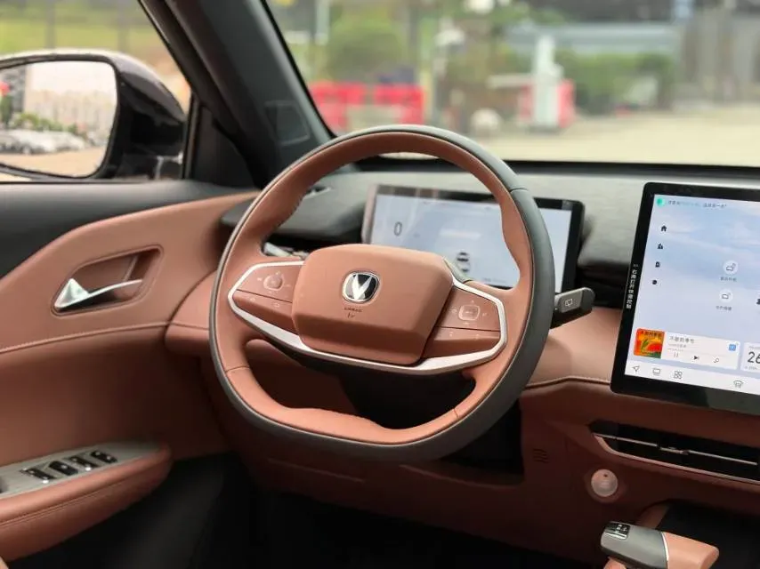 2025 ChangAn UNI-Z 1.5L 98HP L4 E-CVT PHEV,autocango,china used car exporter,china ev exporter,chinese used car exporter,chinese used ev exporter