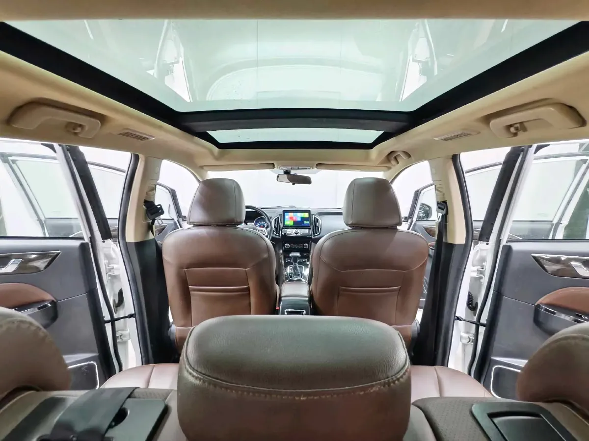 2017 LiFan XuanLang 2.0L 141HP L4 CVT,autocango,china used car exporter,china ev exporter,chinese used car exporter,chinese used ev exporter