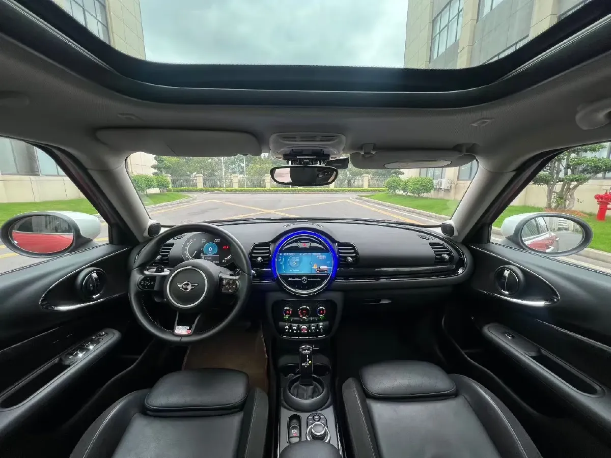 2022 MINI CLUBMAN 2.0T 192HP L4 7DCT,autocango,china used car exporter,china ev exporter,chinese used car exporter,chinese used ev exporter