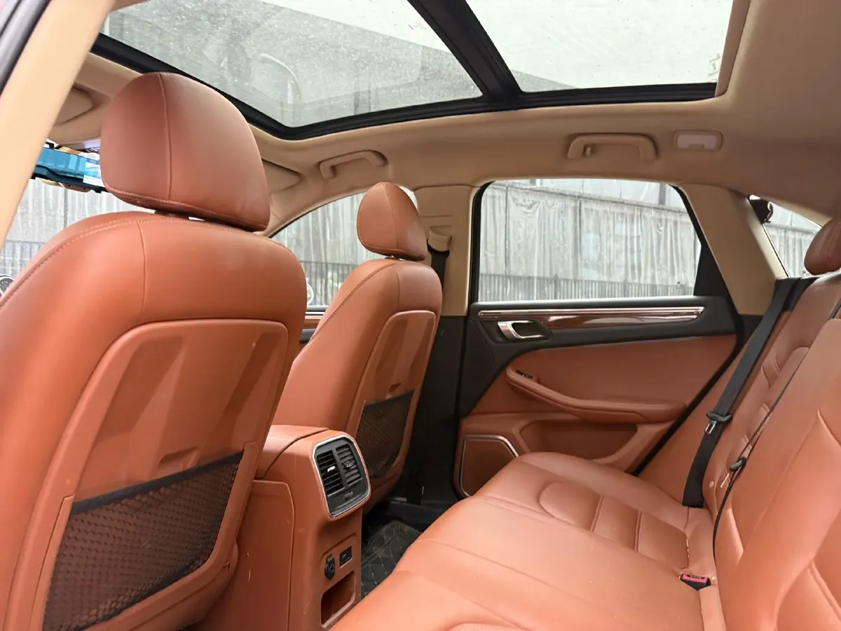 2017 Zotye SR9 2.0T 190HP L4 6DCT,autocango,china used car exporter,china ev exporter,chinese used car exporter,chinese used ev exporter