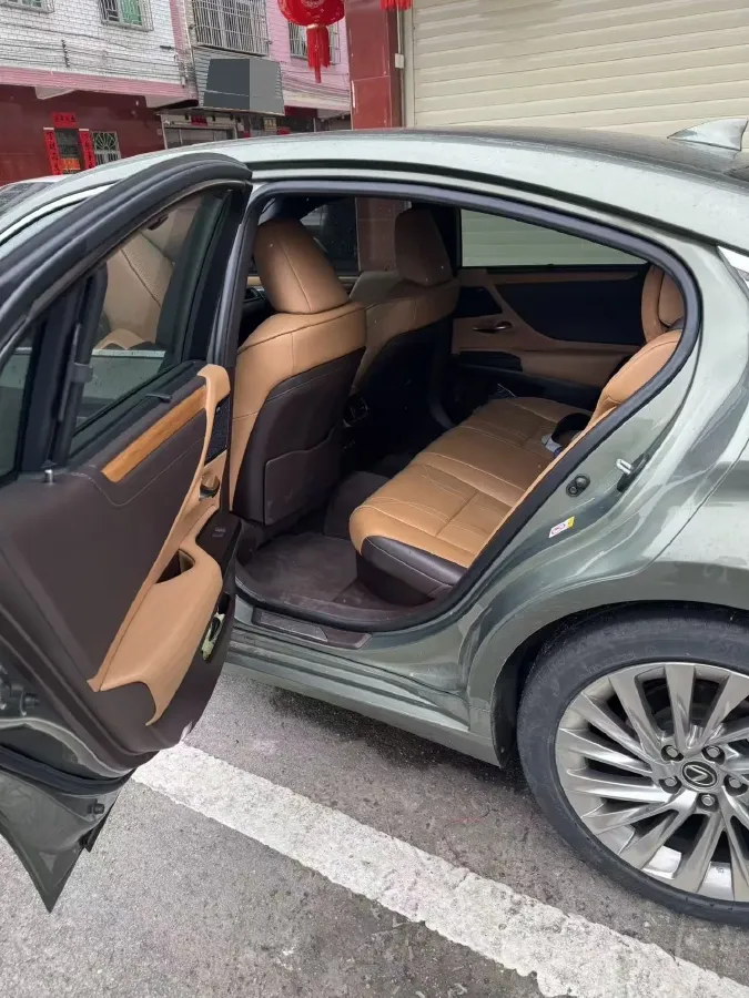 2018 Lexus ES 2.5L 178HP L4 E-CVT Hybrid,autocango,china used car exporter,china ev exporter,chinese used car exporter,chinese used ev exporter