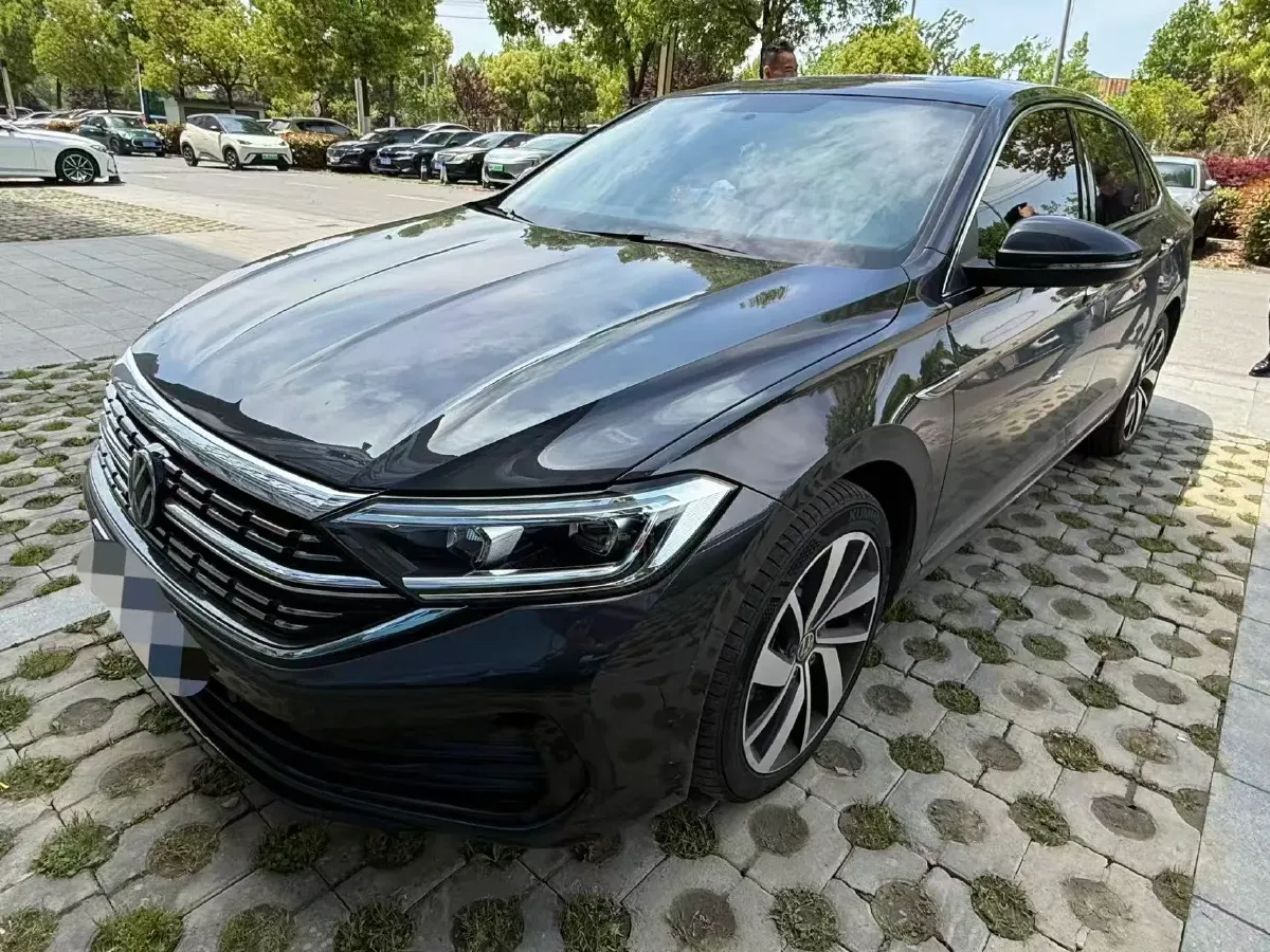 2025 Volkswagen Sagitar 1.5T 160HP L4 7DCT,autocango,china used car exporter,china ev exporter,chinese used car exporter,chinese used ev exporter