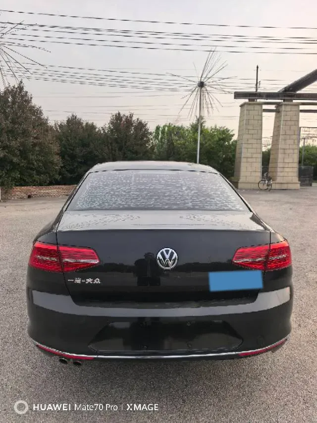 2018 Volkswagen Magotan 1.8T 180HP L4 7DCT,autocango,china used car exporter,china ev exporter,chinese used car exporter,chinese used ev exporter
