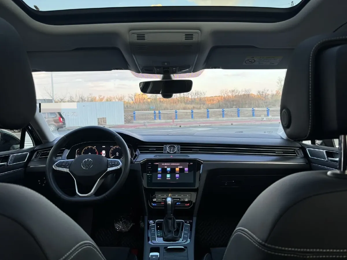 2021 Volkswagen Magotan 2.0T 186HP L4 7DCT,autocango,china used car exporter,china ev exporter,chinese used car exporter,chinese used ev exporter