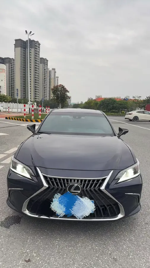 2022 Lexus ES 2.0L 173HP L4 CVT,autocango,china used car exporter,china ev exporter,chinese used car exporter,chinese used ev exporter