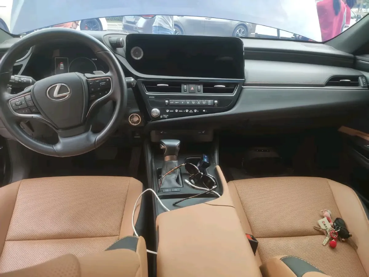 2022 Lexus ES 2.0L 173HP L4 CVT,autocango,china used car exporter,china ev exporter,chinese used car exporter,chinese used ev exporter