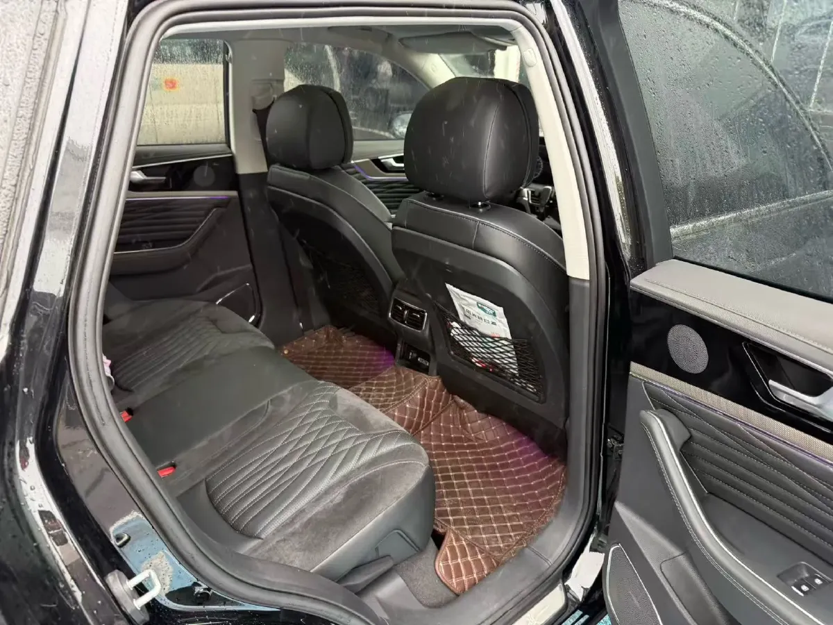 2022 HongQi HS5 2.0T 224HP L4 6AT,autocango,china used car exporter,china ev exporter,chinese used car exporter,chinese used ev exporter