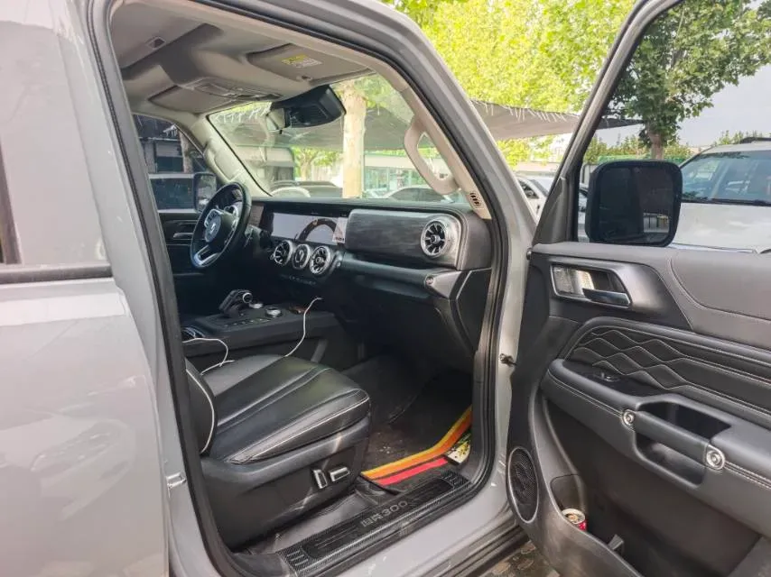 2023 Tank 300 2.0T 227HP L4 8AT,autocango,china used car exporter,china ev exporter,chinese used car exporter,chinese used ev exporter