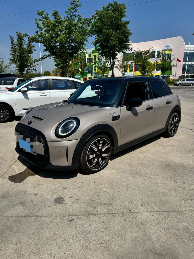 2023 MINI MINI 2.0T 178HP L4 7DCT,autocango,china used car exporter,china ev exporter,chinese used car exporter,chinese used ev exporter