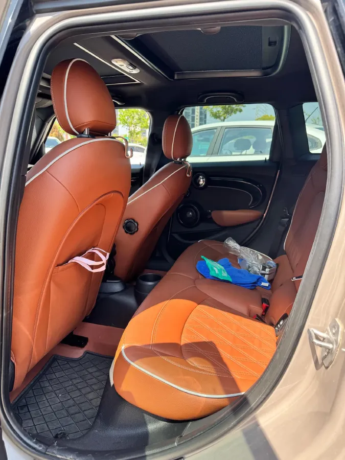 2023 MINI MINI 2.0T 178HP L4 7DCT,autocango,china used car exporter,china ev exporter,chinese used car exporter,chinese used ev exporter