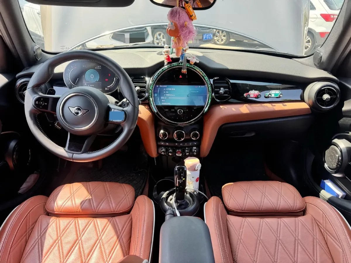 2023 MINI MINI 2.0T 178HP L4 7DCT,autocango,china used car exporter,china ev exporter,chinese used car exporter,chinese used ev exporter