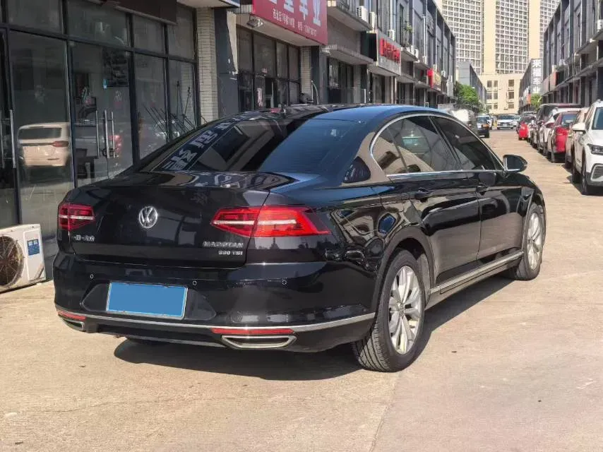 2019 Volkswagen Magotan 2.0T 186HP L4 7DCT,autocango,china used car exporter,china ev exporter,chinese used car exporter,chinese used ev exporter