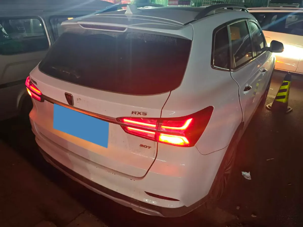 2020 Roewe i6 1.5T 169HP L4 7DCT,autocango,china used car exporter,china ev exporter,chinese used car exporter,chinese used ev exporter