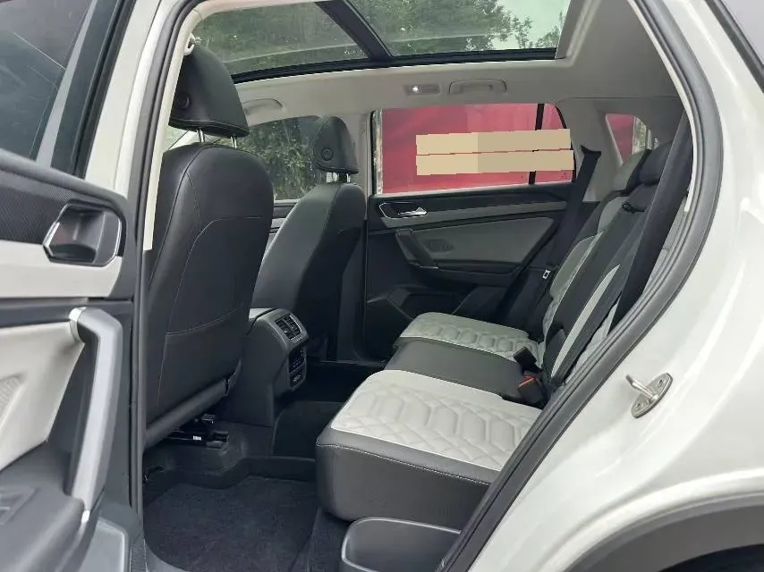 2024 Volkswagen Tayron 1.5T 160HP L4 7DCT,autocango,china used car exporter,china ev exporter,chinese used car exporter,chinese used ev exporter