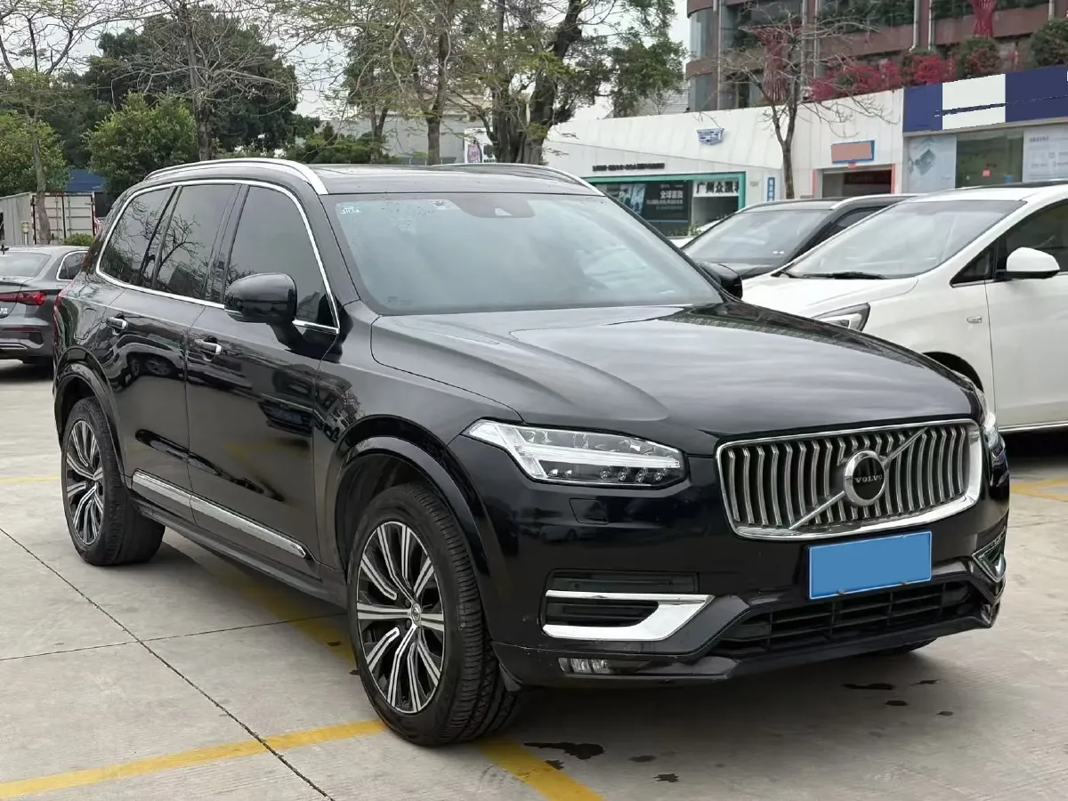 2021 Volvo XC90 2.0T 299HP L4 8AT,autocango,china used car exporter,china ev exporter,chinese used car exporter,chinese used ev exporter