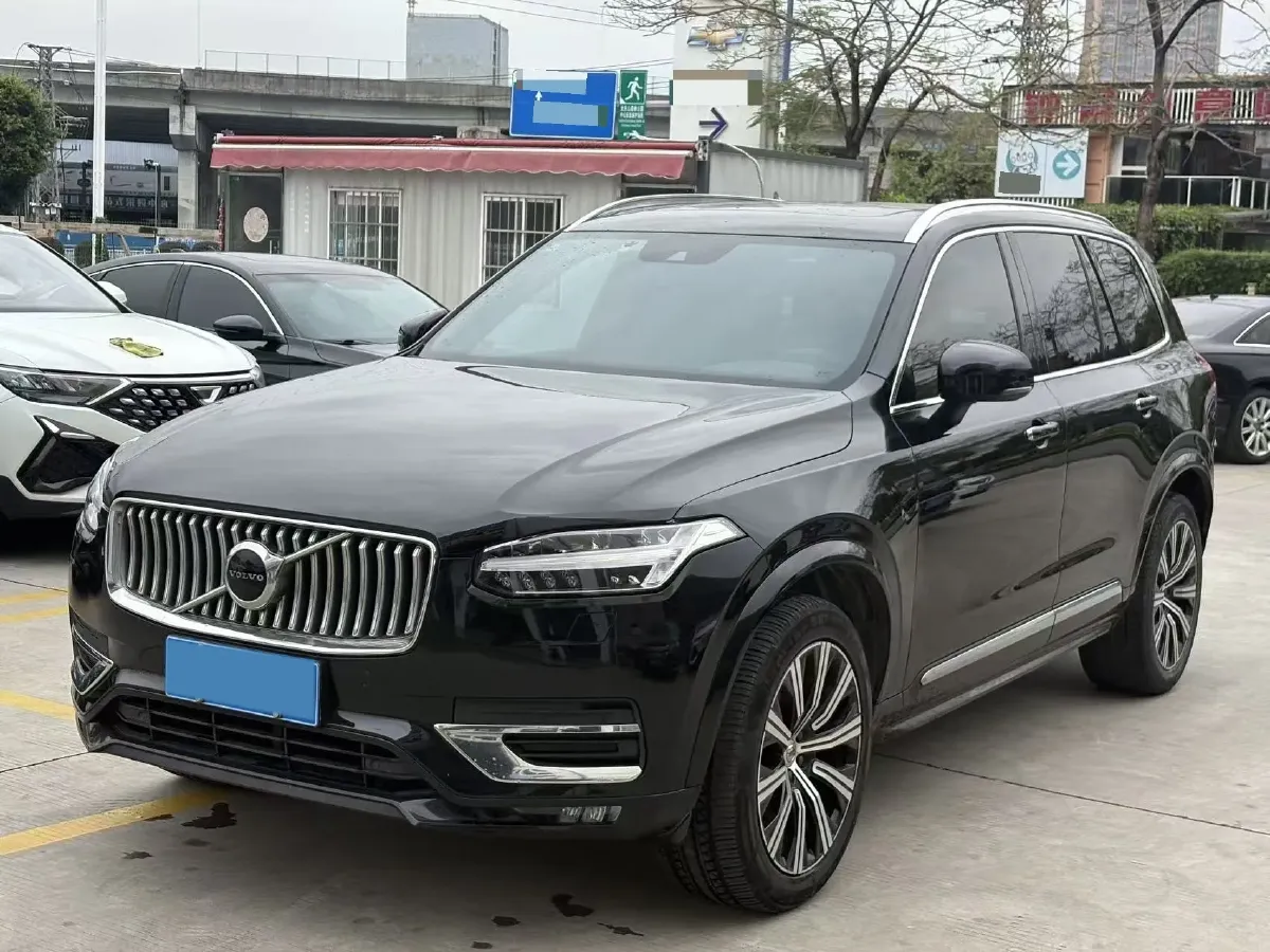 2021 Volvo XC90 2.0T 299HP L4 8AT,autocango,china used car exporter,china ev exporter,chinese used car exporter,chinese used ev exporter