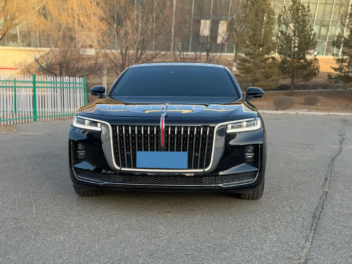 2020 HongQi H9 2.0T 252HP L4 7DCT,autocango,china used car exporter,china ev exporter,chinese used car exporter,chinese used ev exporter