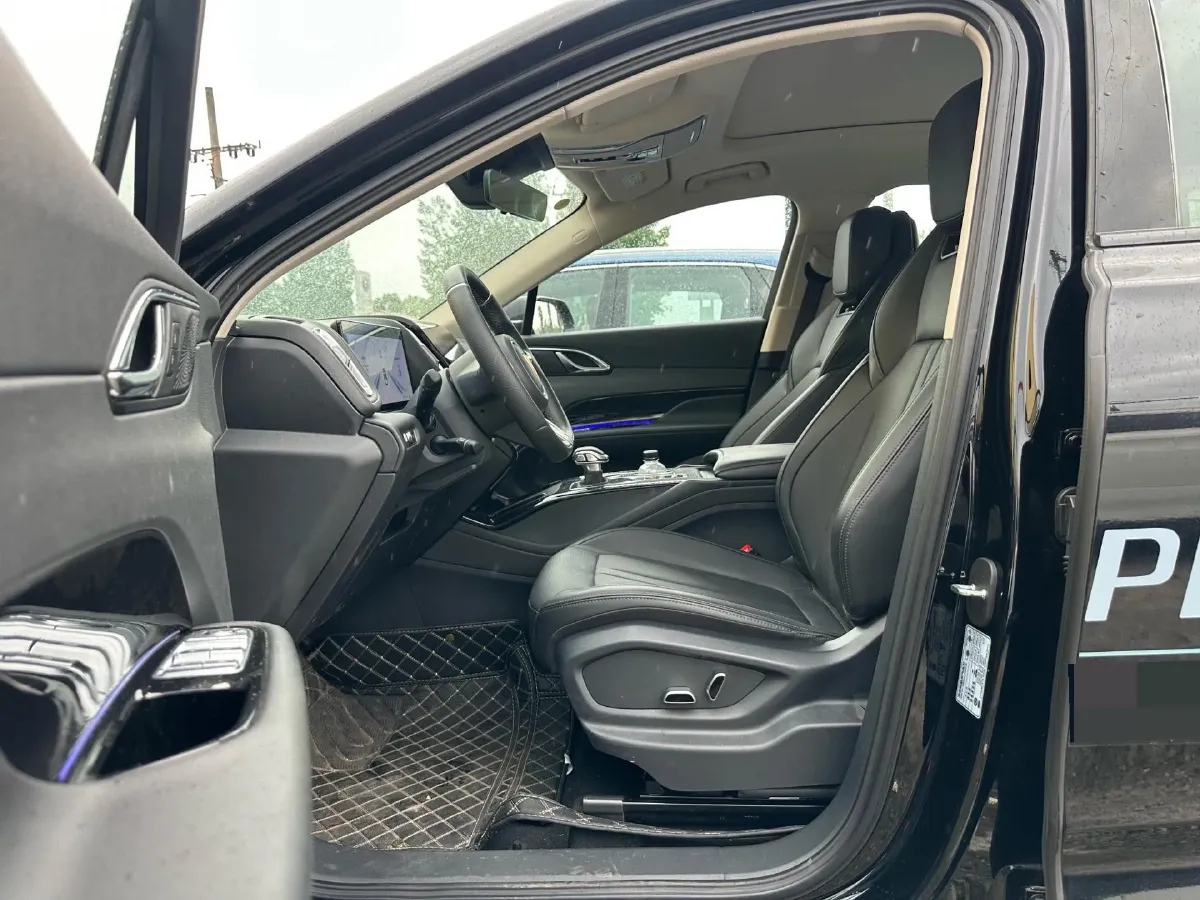 2024 HongQi HS3 1.5T 169HP L4 1DHT PHEV 18.4KWH,autocango,china used car exporter,china ev exporter,chinese used car exporter,chinese used ev exporter