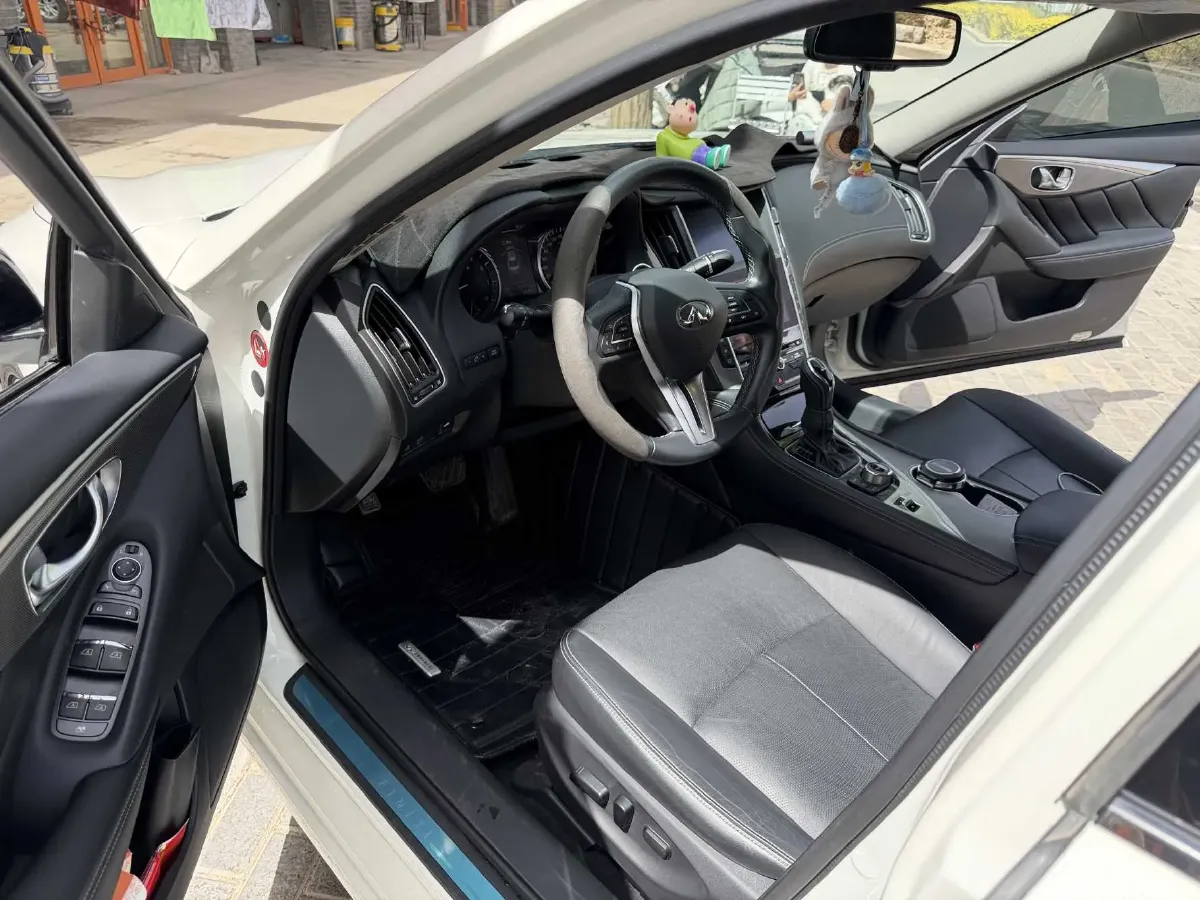 2021 Infiniti Q50L 2.0T 211HP L4 7AT,autocango,china used car exporter,china ev exporter,chinese used car exporter,chinese used ev exporter