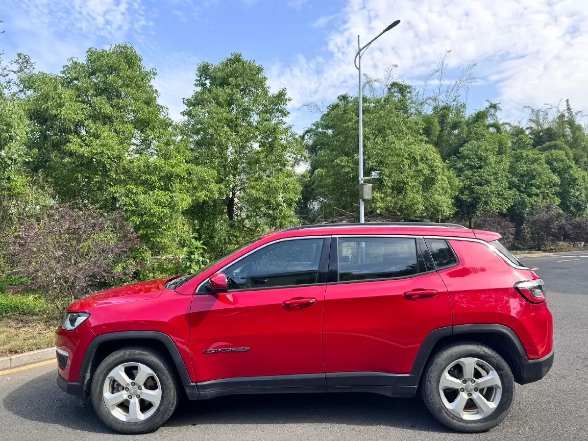 2019 Jeep Compass 1.3T 173HP L4 7DCT,autocango,china used car exporter,china ev exporter,chinese used car exporter,chinese used ev exporter