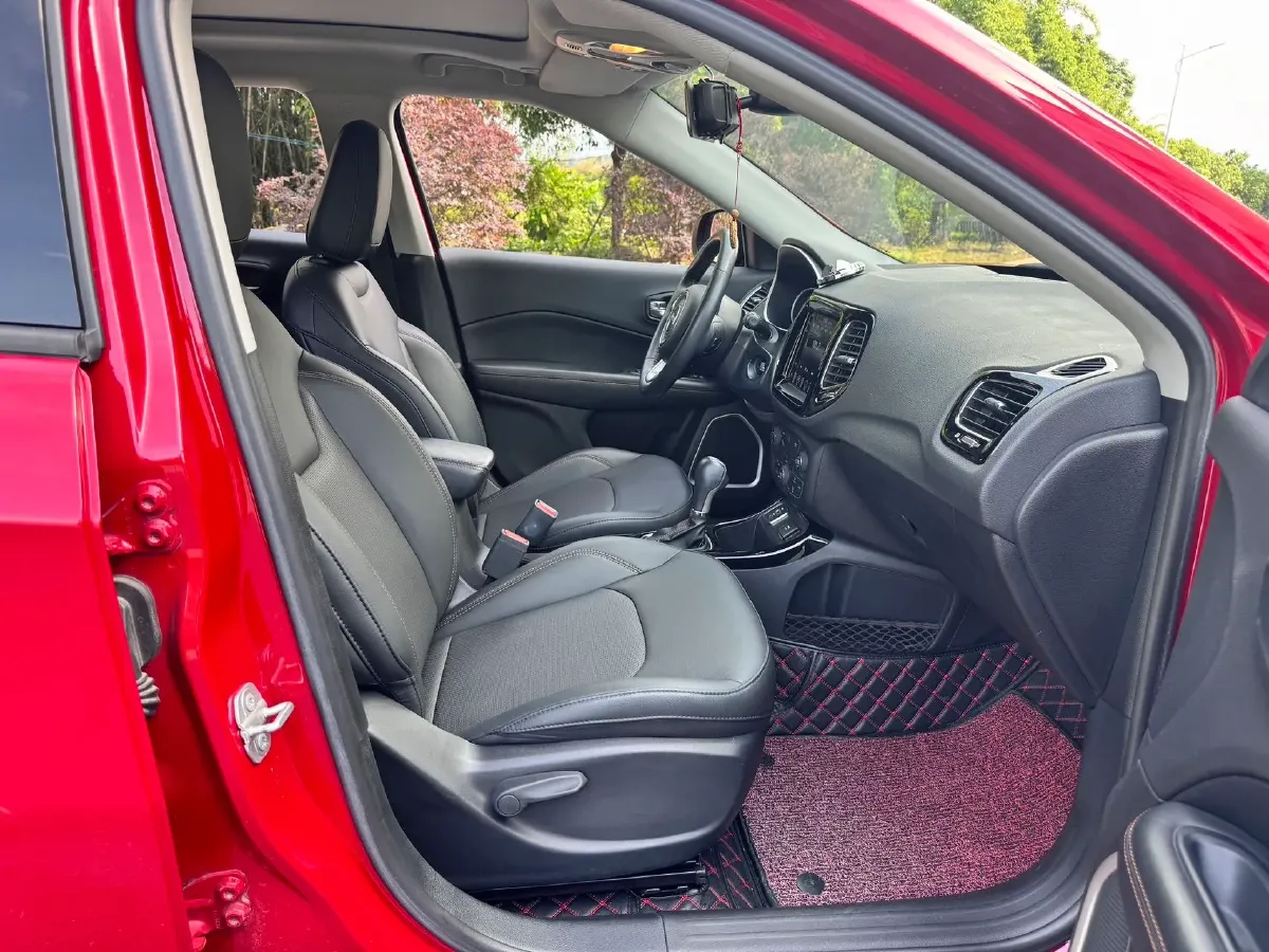 2019 Jeep Compass 1.3T 173HP L4 7DCT,autocango,china used car exporter,china ev exporter,chinese used car exporter,chinese used ev exporter