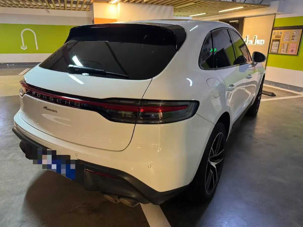 2022 Porsche Macan 2.0T 265HP L4 7DCT,autocango,china used car exporter,china ev exporter,chinese used car exporter,chinese used ev exporter