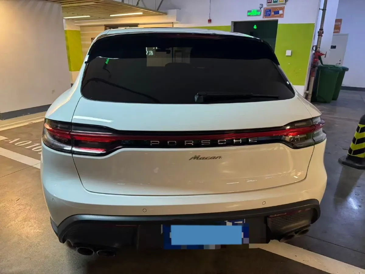 2022 Porsche Macan 2.0T 265HP L4 7DCT,autocango,china used car exporter,china ev exporter,chinese used car exporter,chinese used ev exporter