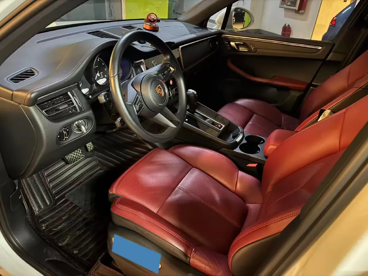 2022 Porsche Macan 2.0T 265HP L4 7DCT,autocango,china used car exporter,china ev exporter,chinese used car exporter,chinese used ev exporter