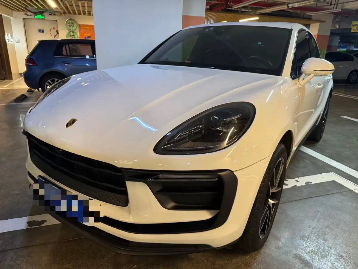 2022 Porsche Macan 2.0T 265HP L4 7DCT,autocango,china used car exporter,china ev exporter,chinese used car exporter,chinese used ev exporter