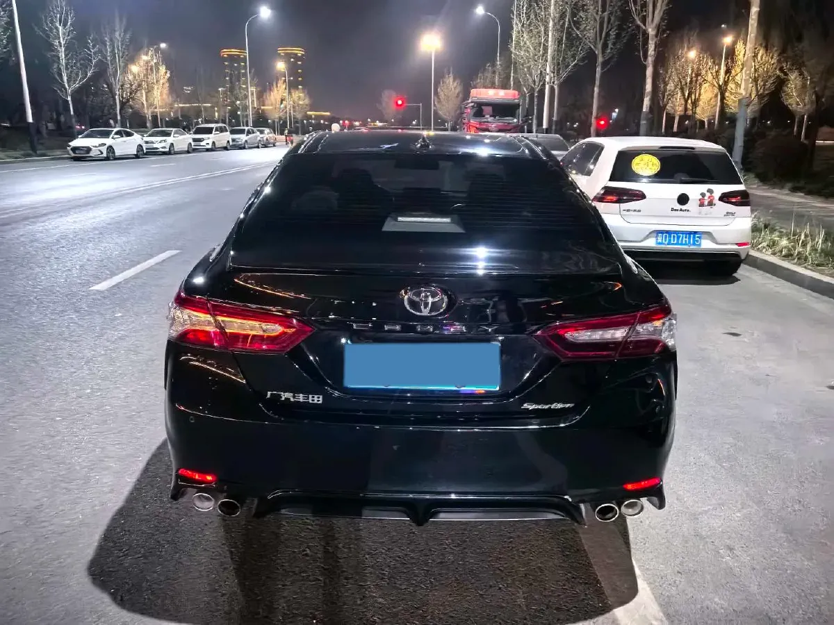 2021 Toyota Camry 2.5L 209HP L4 8AT,autocango,china used car exporter,china ev exporter,chinese used car exporter,chinese used ev exporter