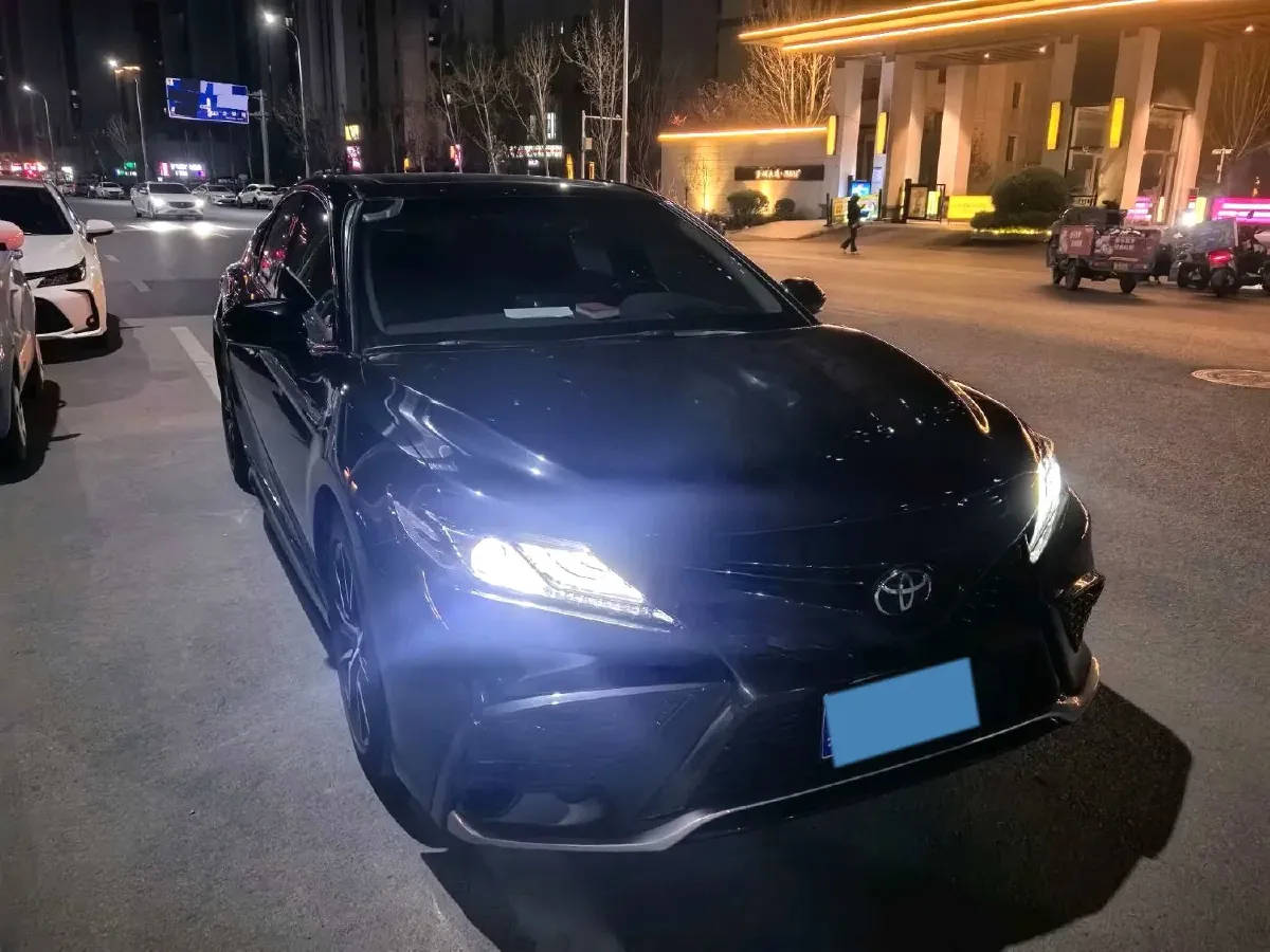 2021 Toyota Camry 2.5L 209HP L4 8AT,autocango,china used car exporter,china ev exporter,chinese used car exporter,chinese used ev exporter