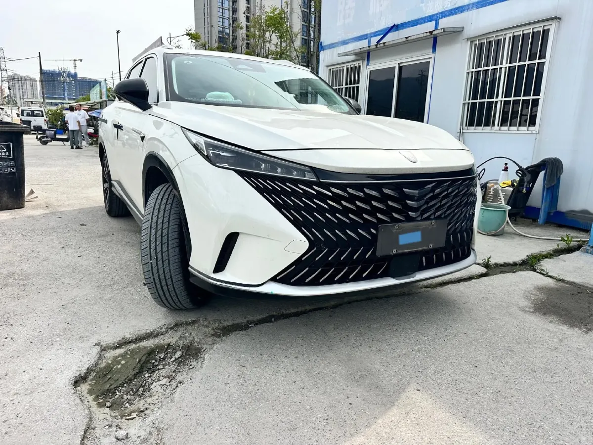 2023 Roewe RX5 1.5T 188HP L4 7DCT,autocango,china used car exporter,china ev exporter,chinese used car exporter,chinese used ev exporter