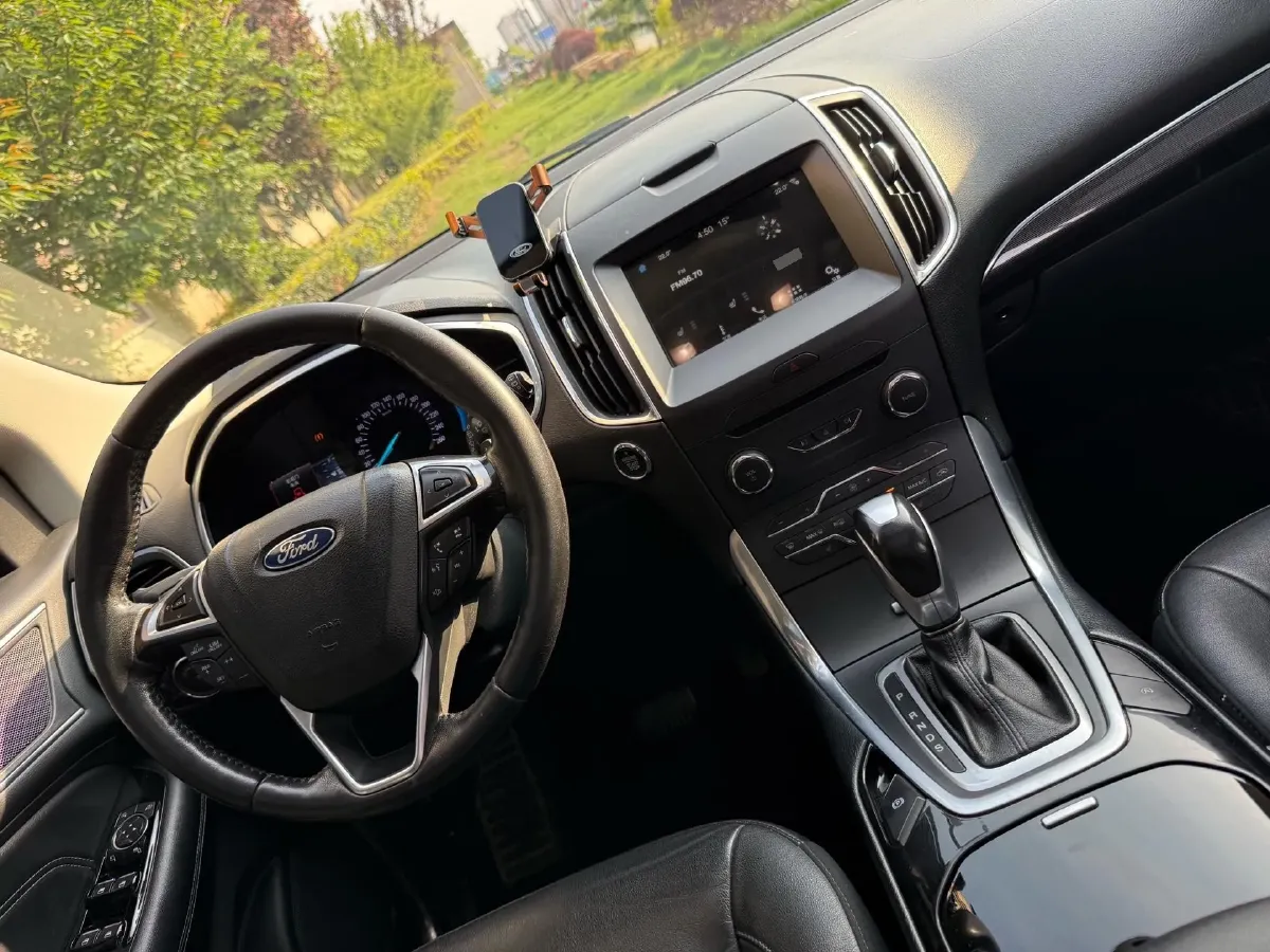 2018 Ford Edge 2.0T 245HP L4 6AT,autocango,china used car exporter,china ev exporter,chinese used car exporter,chinese used ev exporter