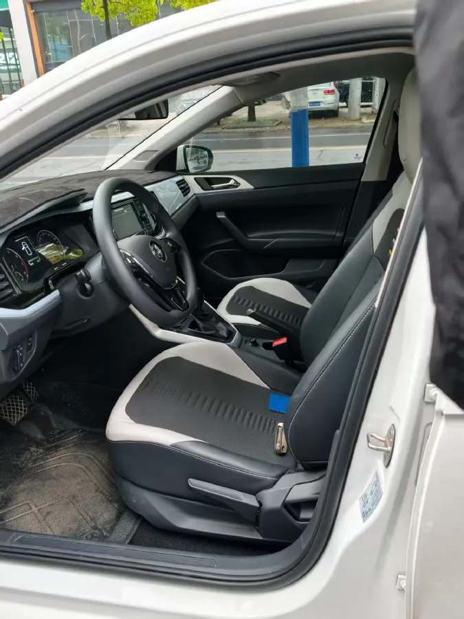 2021 Bestune T55 1.5T 169HP L4 7DCT,autocango,china used car exporter,china ev exporter,chinese used car exporter,chinese used ev exporter