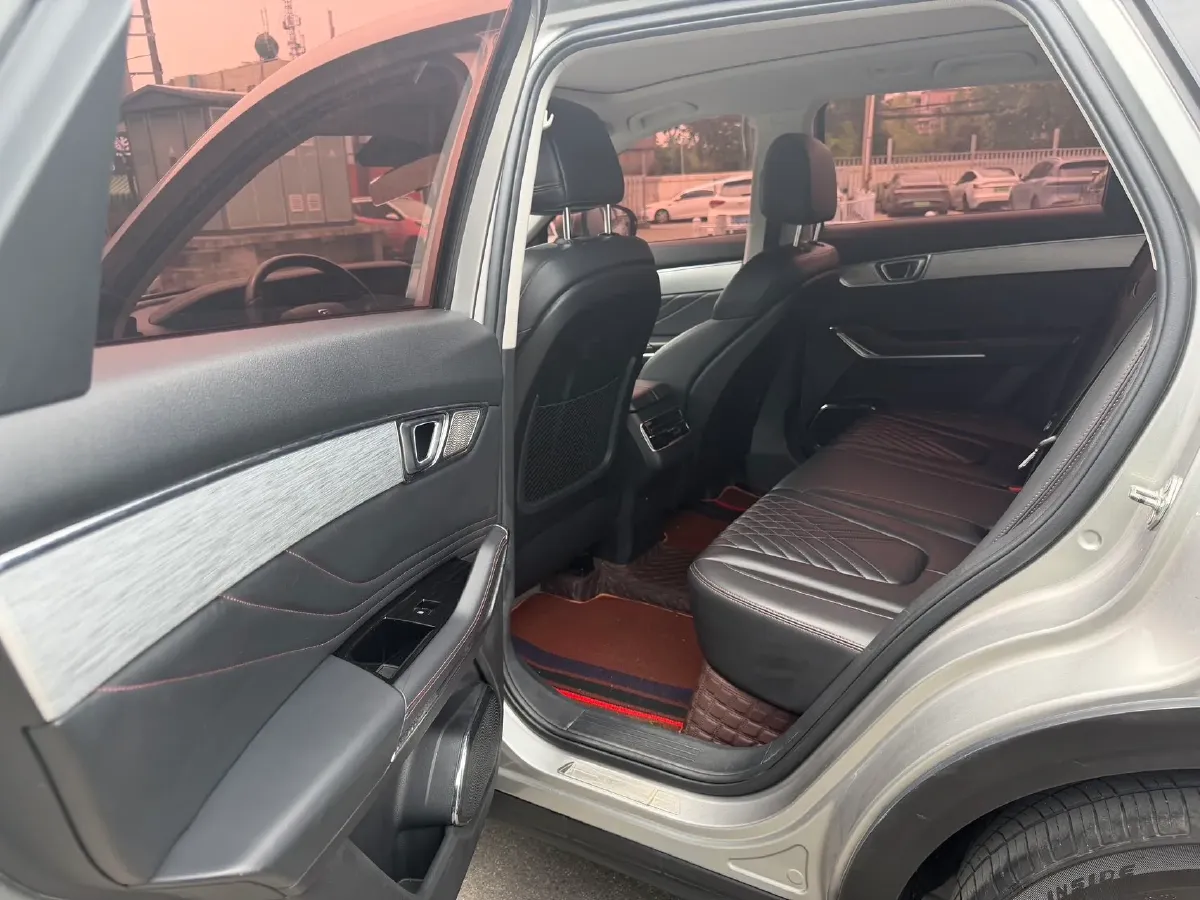 2020 Bestune T99 2.0T 224HP L4 6AT,autocango,china used car exporter,china ev exporter,chinese used car exporter,chinese used ev exporter