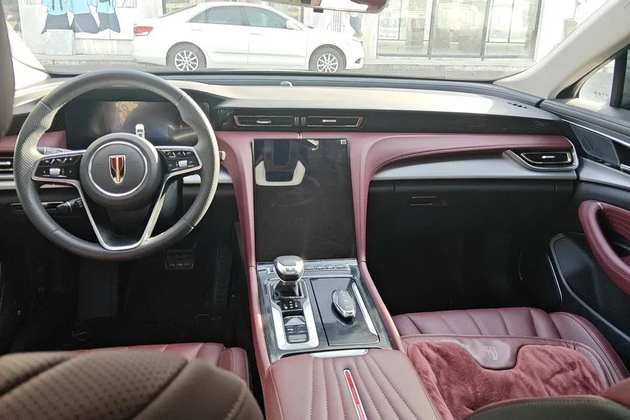 2024 HongQi H5 1.5T 169HP L4 7DCT,autocango,china used car exporter,china ev exporter,chinese used car exporter,chinese used ev exporter