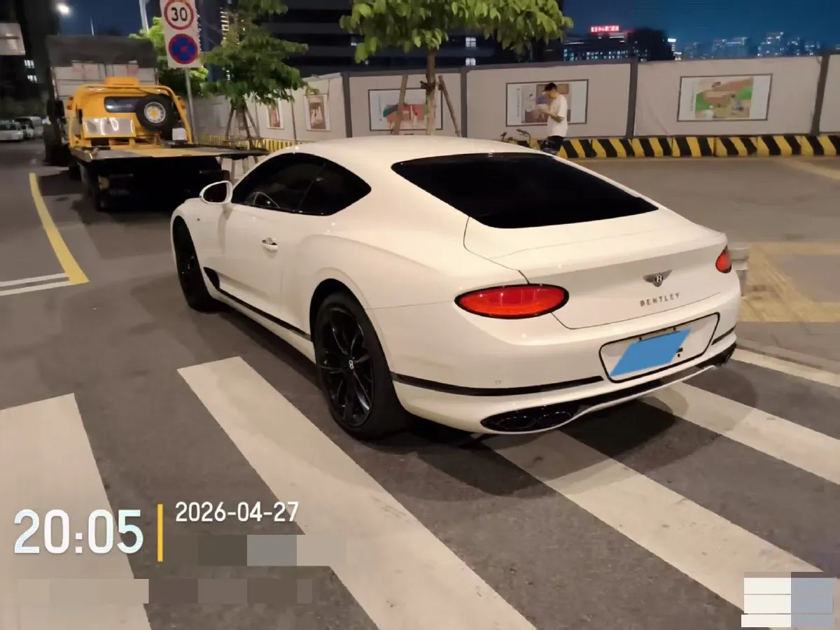 2022 Bentley Continental 4.0T 549HP V8 8DCT,autocango,china used car exporter,china ev exporter,chinese used car exporter,chinese used ev exporter