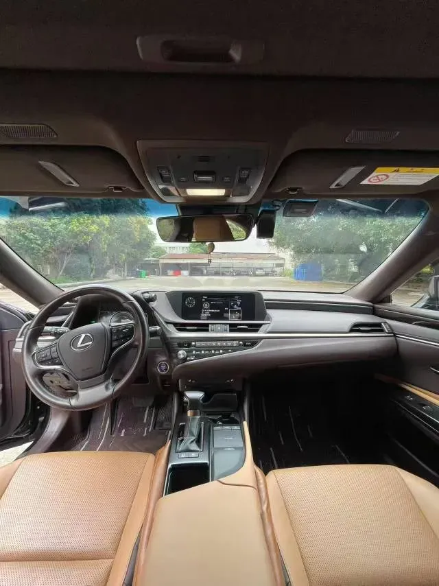 2020 Lexus ES 2.5L 178HP L4 E-CVT Hybrid,autocango,china used car exporter,china ev exporter,chinese used car exporter,chinese used ev exporter