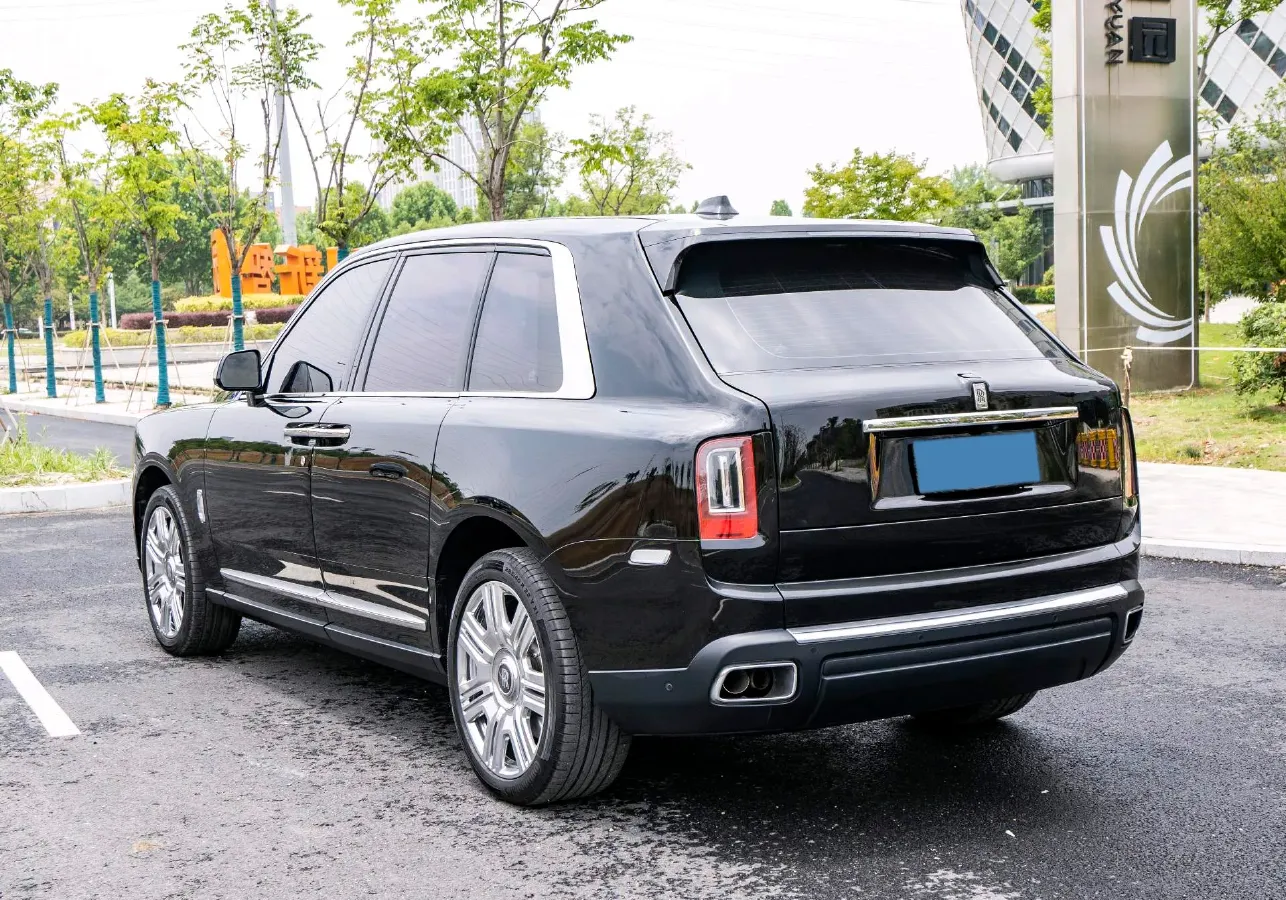 2018 Rolls-Royce Cullinan 6.7T 571HP V12 8AT,autocango,china used car exporter,china ev exporter,chinese used car exporter,chinese used ev exporter