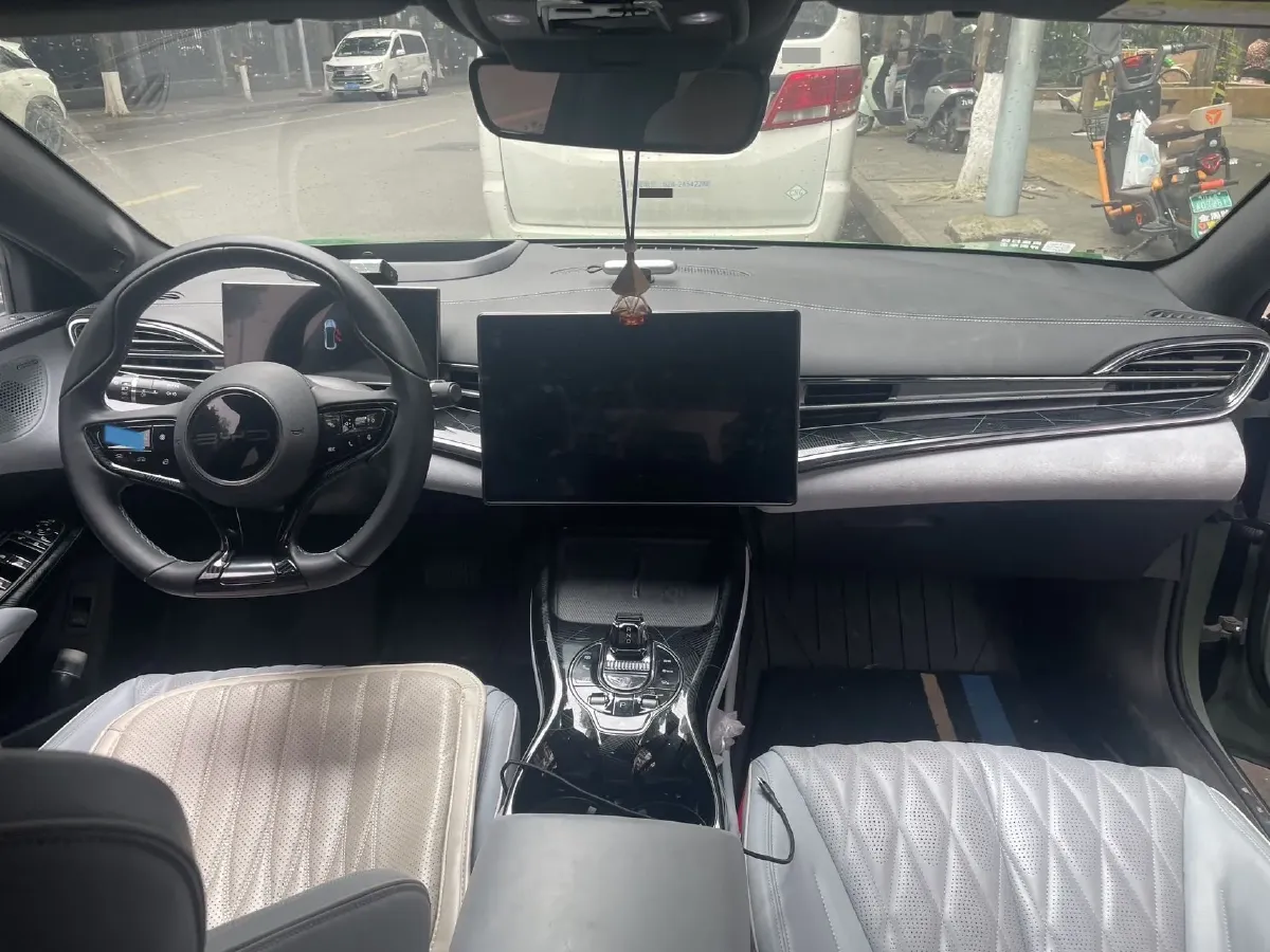 2022 AITO AITO M5 Range Extended 125HP REEV 40KWH,autocango,china used car exporter,china ev exporter,chinese used car exporter,chinese used ev exporter