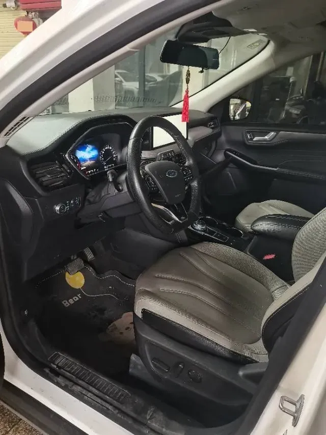 2020 Ford Escape 2.0T 248HP L4 8AT,autocango,china used car exporter,china ev exporter,chinese used car exporter,chinese used ev exporter